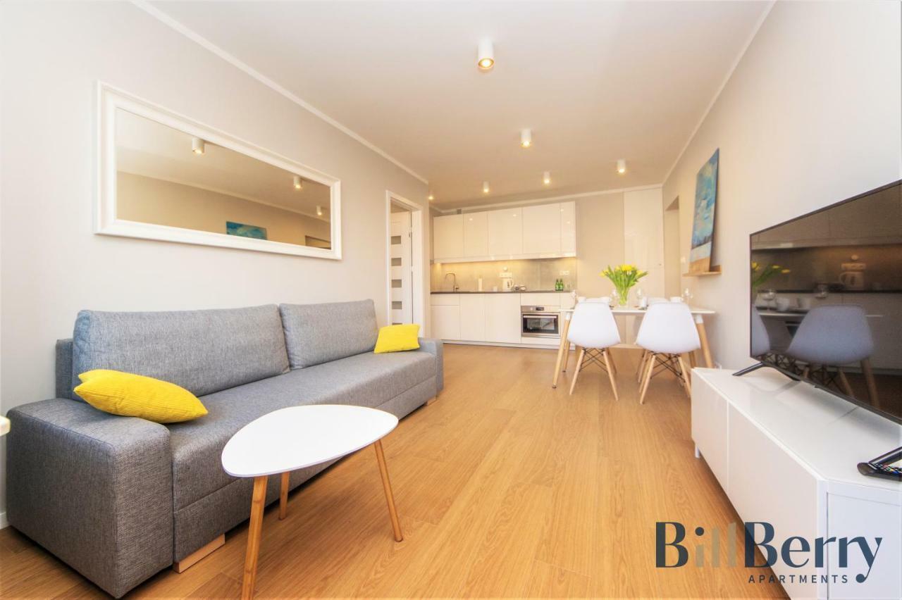 Apartment Happy - Billberry